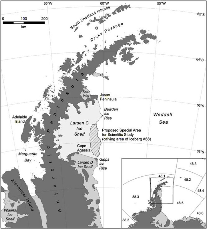 Das Larsen C Eisschelf liegt auf der östlichen Seite der antarktischen Halbinsel. Es ist seit dem Zusammenbruch des südlich gelegenen Larsen B Schelfs vor mehr als 20 Jahren wissenschaftlich in den Vordergrund gerückt. Bild: BAS