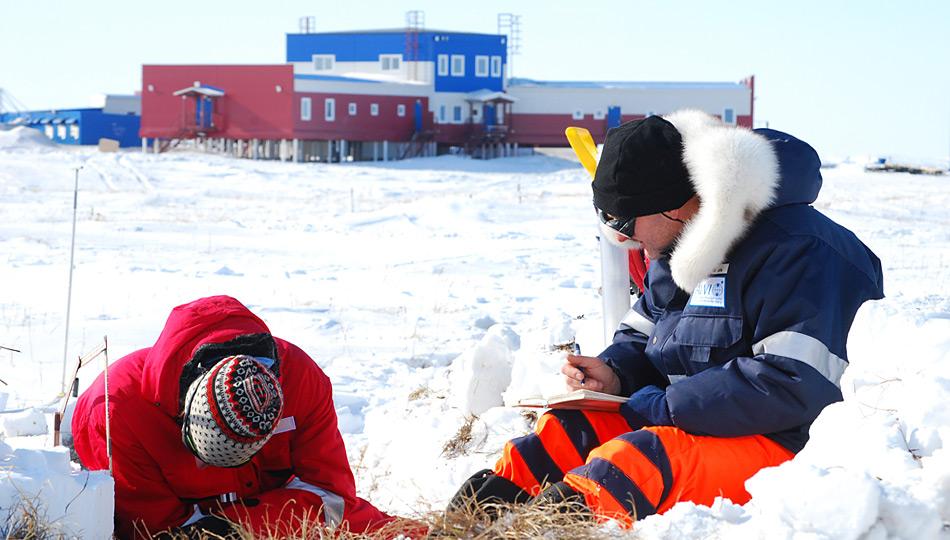 Ausmessen eines Schneeprofils